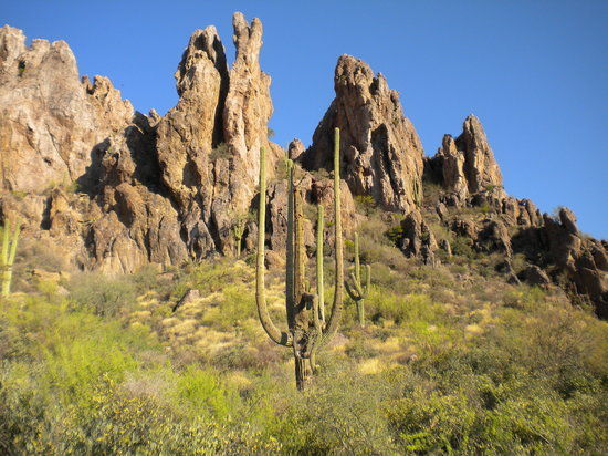 Superstition Mountain