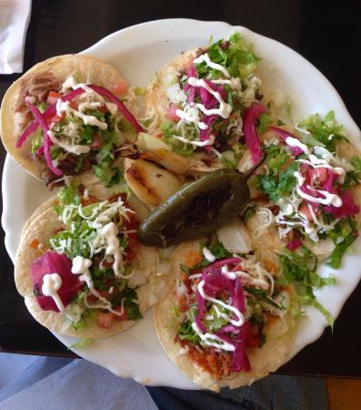 Guacamoles Fresh Mexican Grill
