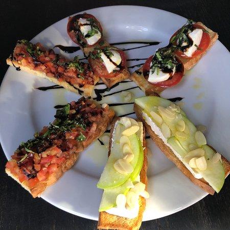 D'Vine Bistro & Wine Bar