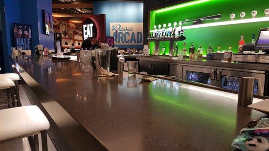 Dave & Buster's - Arcade